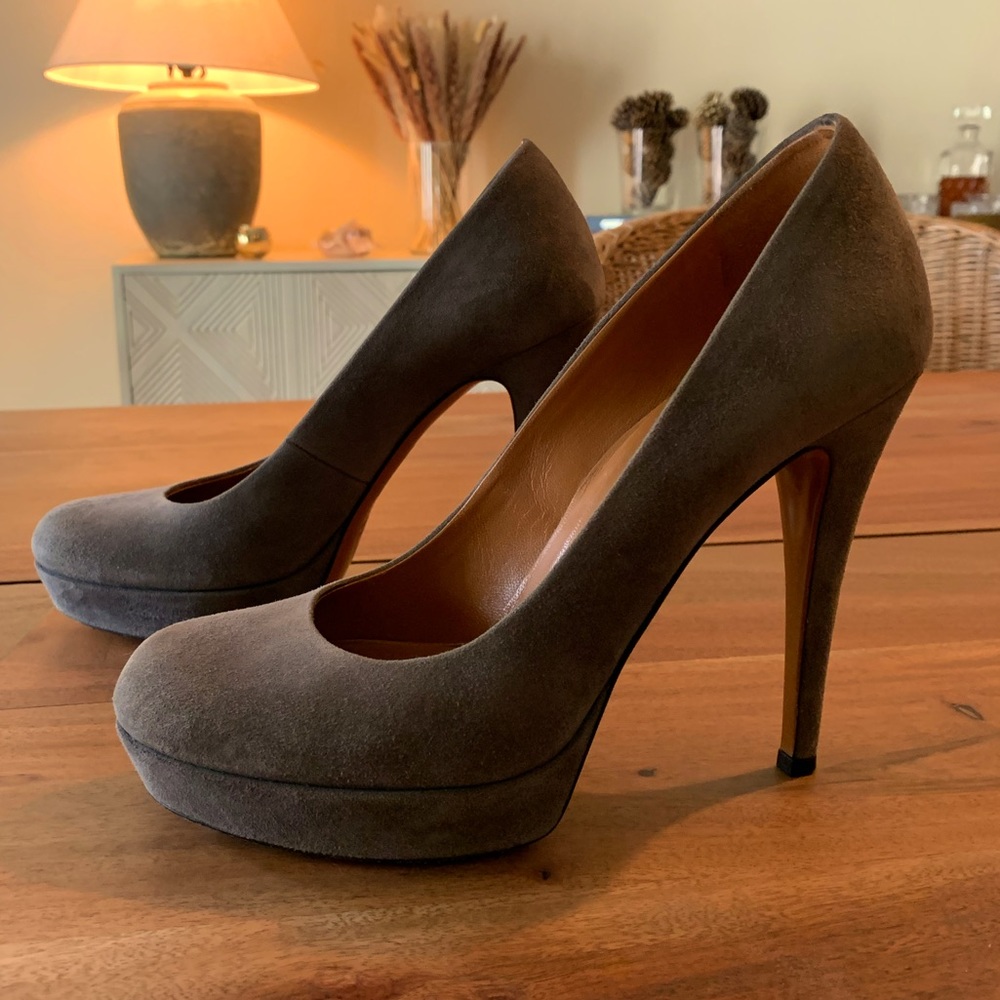 Gucci Grey Betty heels size 37